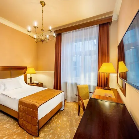 إسبلاناد فندق 5*