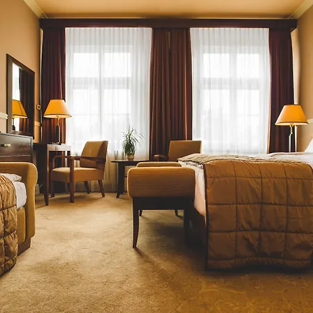 Esplanade Ξενοδοχείο 5*