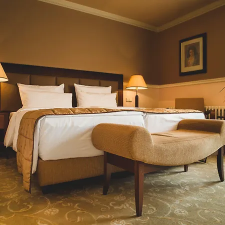 Esplanade Ξενοδοχείο 5*