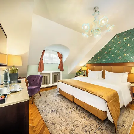 Hotel Esplanade 5*