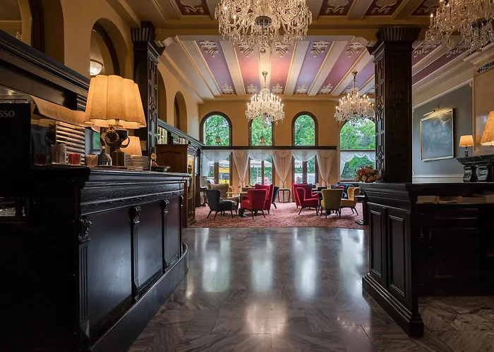 Esplanade Hotel