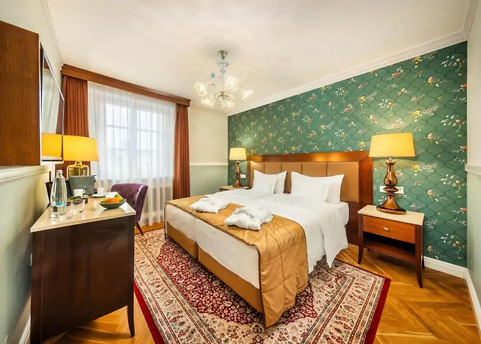 Esplanade 5*