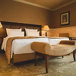 Esplanade Hotel 5*